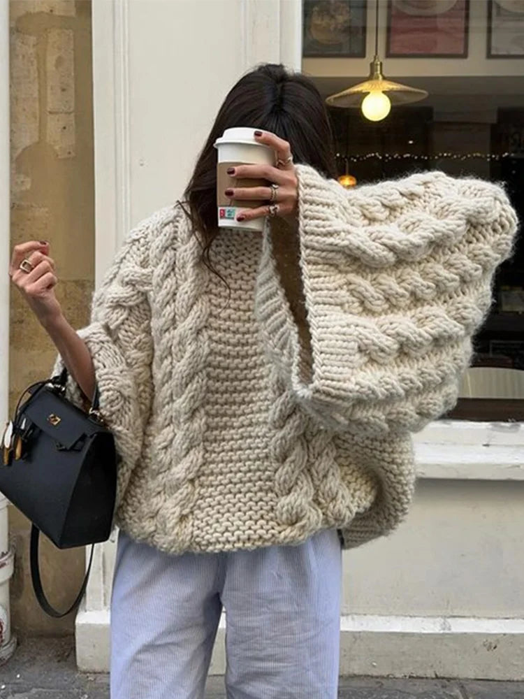 Gillian | Women's Oversized Cable Knit Sweater