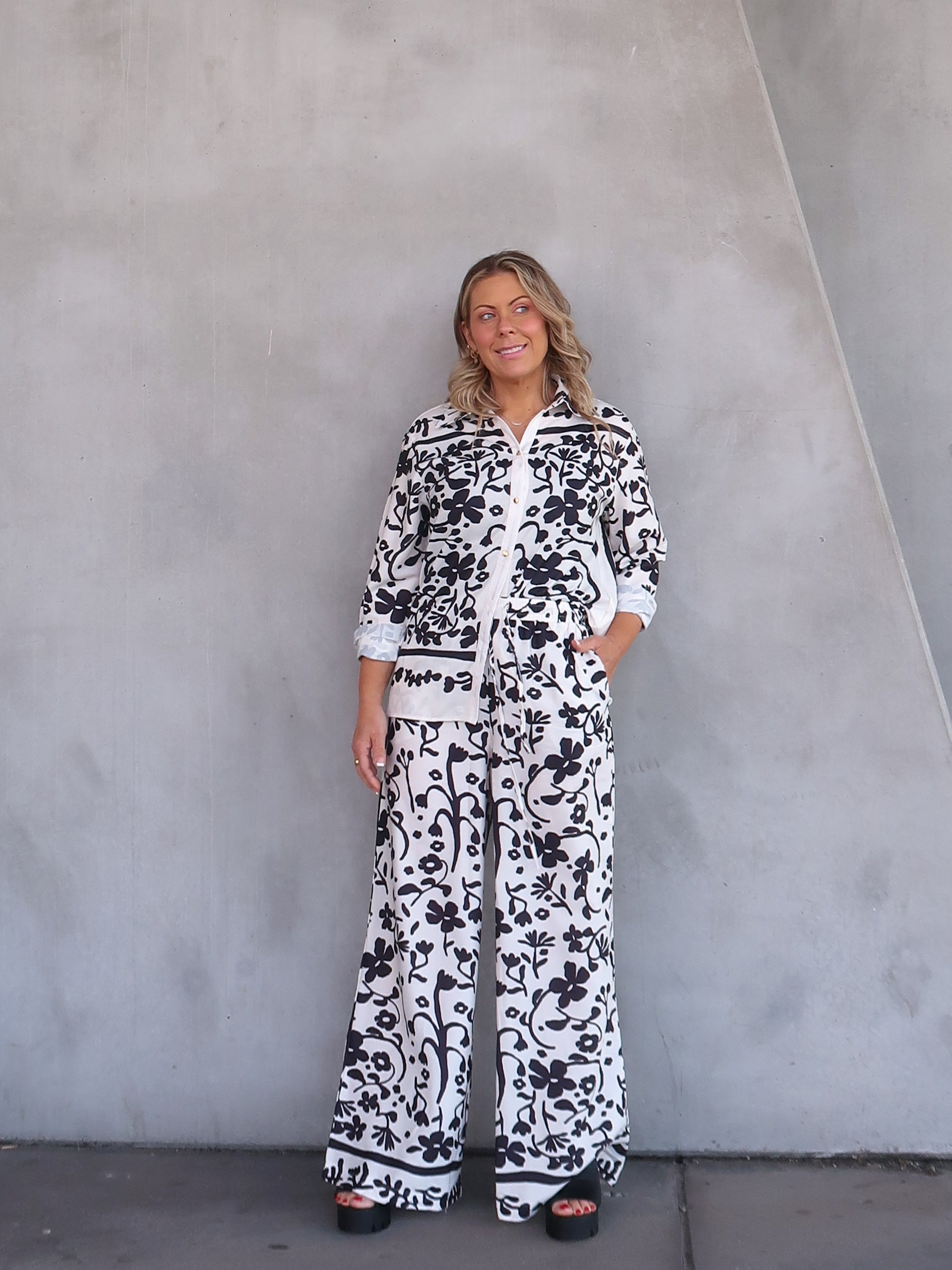 Natalie | Women's High-Waisted Floral Print Wide Leg Pants