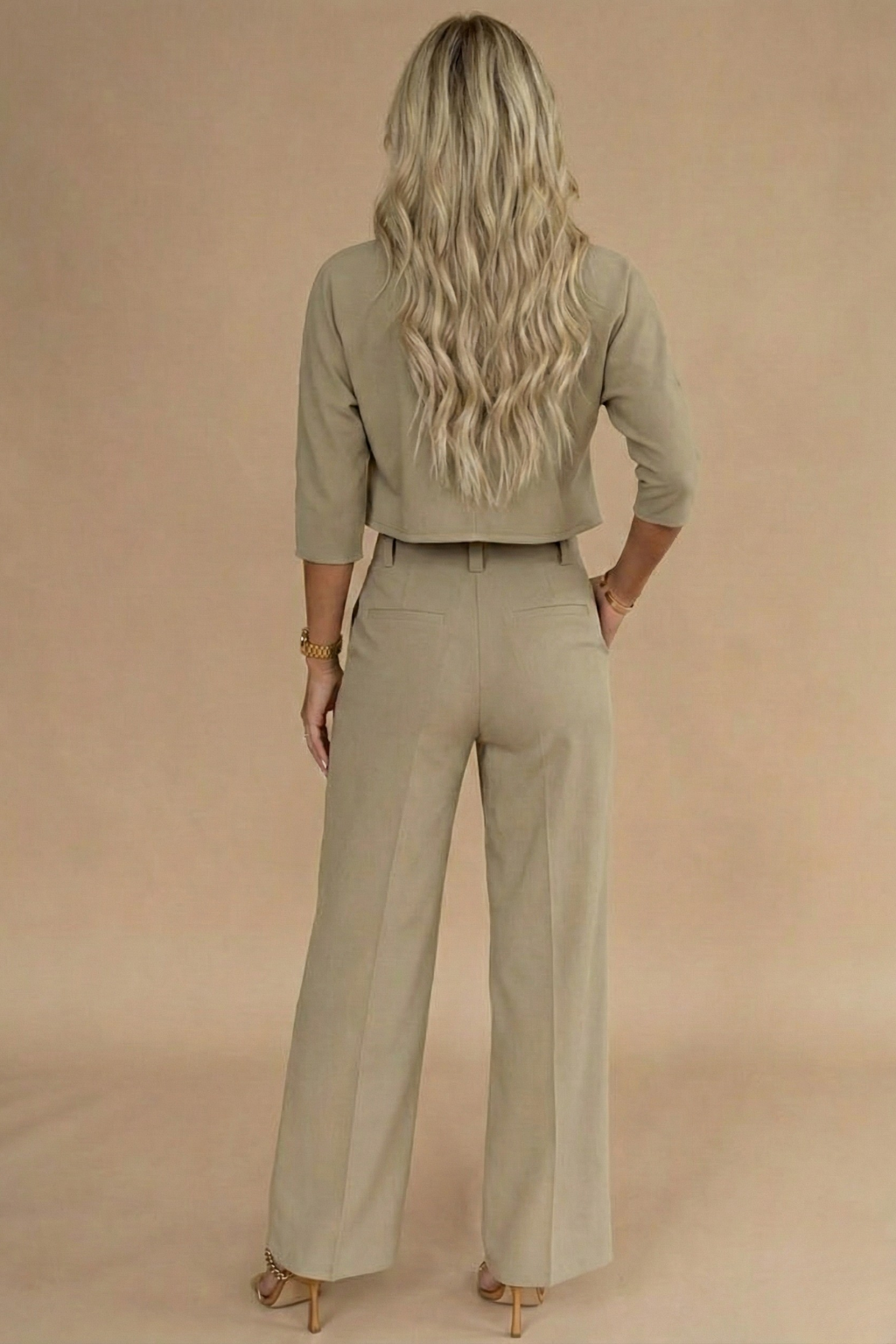 Susan | Women's Cropped Two-Piece Pant Set