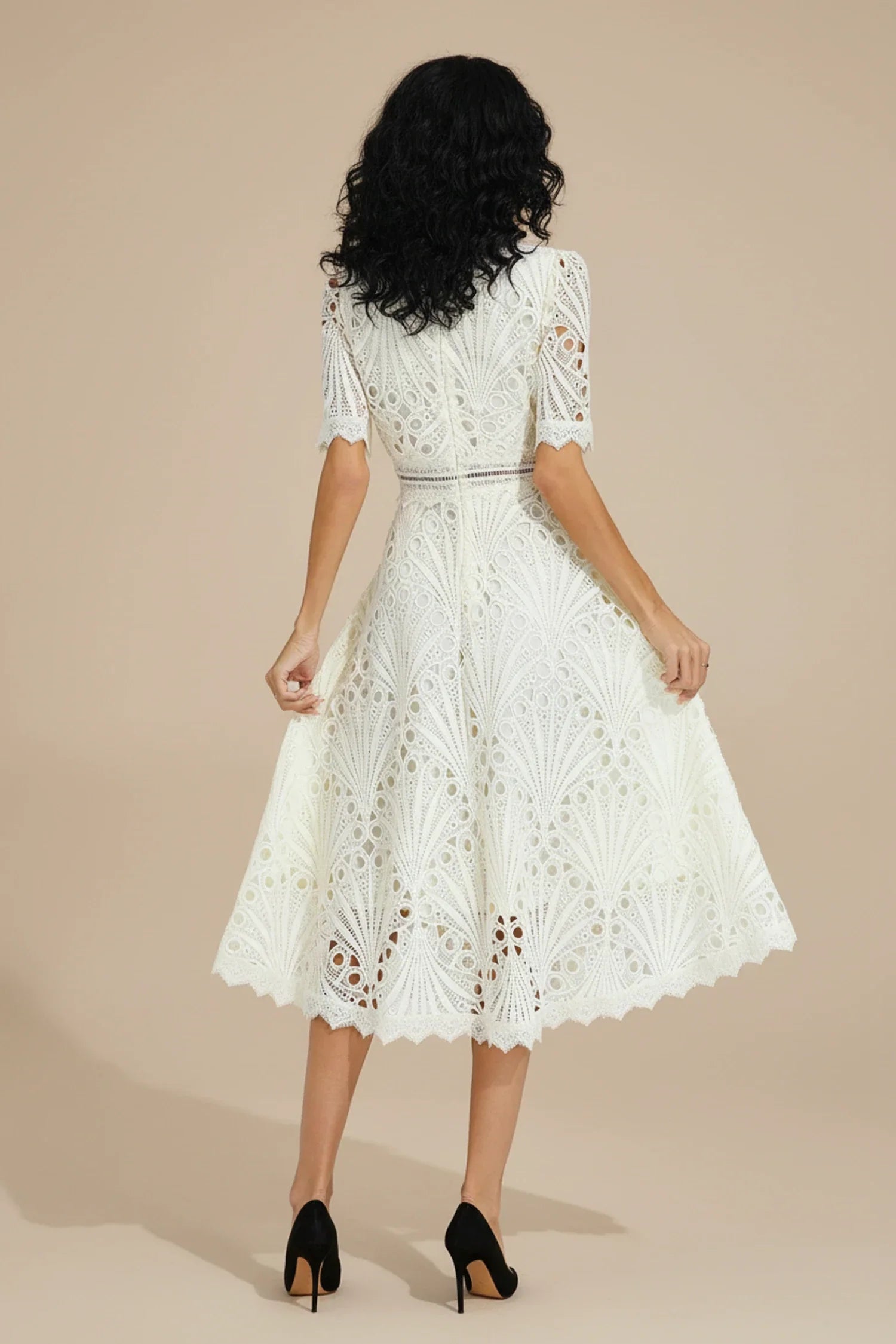 Beatrice | Women’s Chic Lace Midi Dress