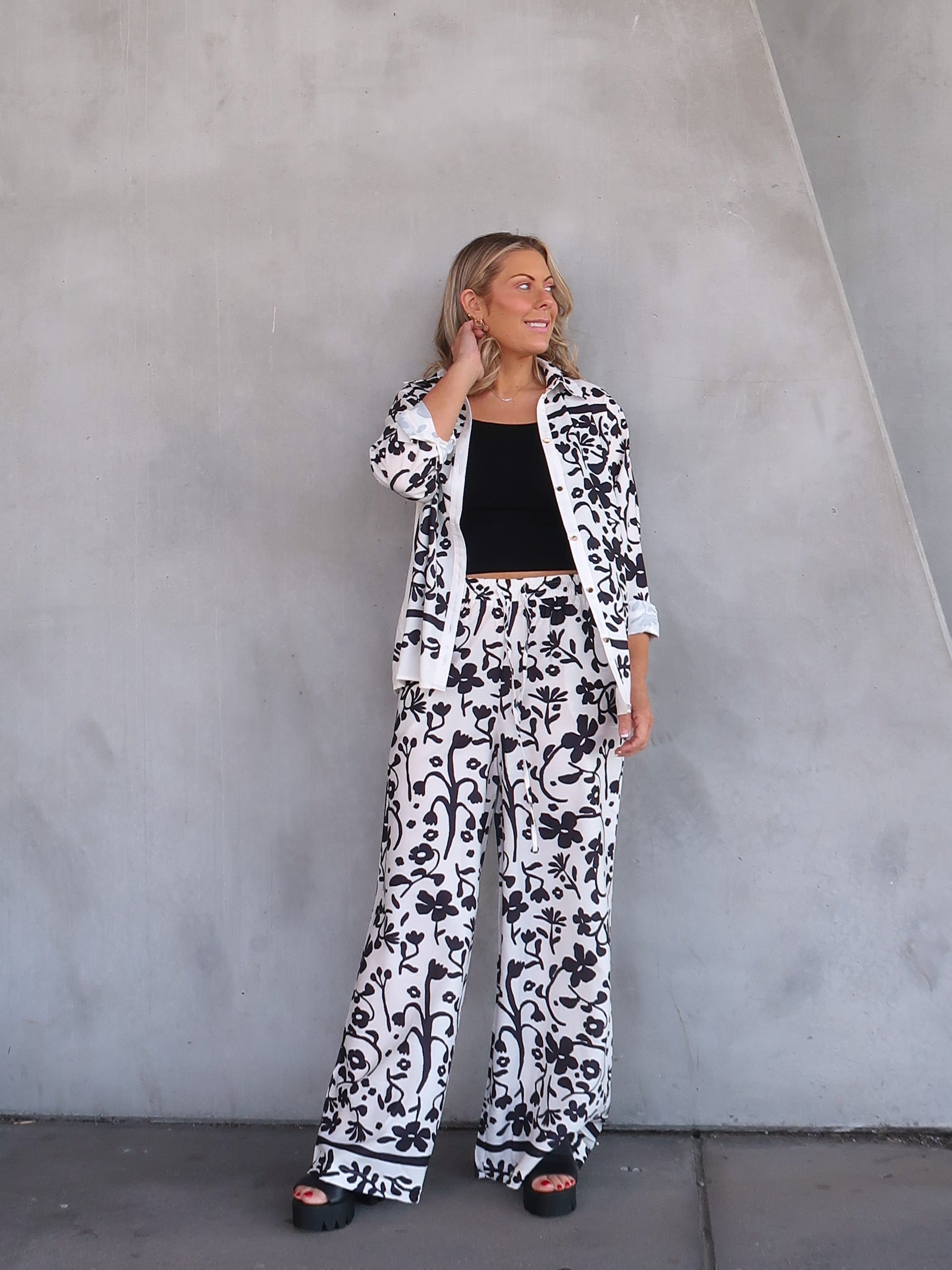 Natalie | Women's High-Waisted Floral Print Wide Leg Pants
